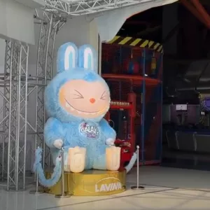 Лабубу надувной 5 м для создания образа компании увеличения продаж