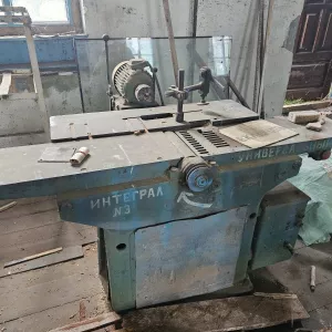 Деревообрабатывающий станок. Станок комбинированный