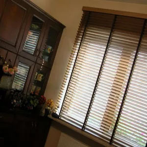 Дерев'яні жалюзі