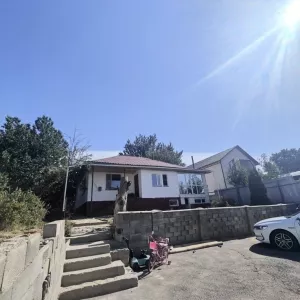 Продам большой 4 комнатный дом 175кв город Алматы