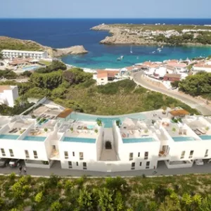 Уникальный дуплекс-пентхаус с бассейном и панорамным видом — Менорка