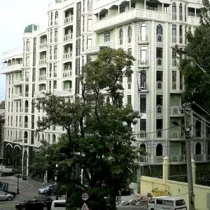 Продам 1- ком. ЖК Шах-Наме. Центр. Военный спуск. 66 кв.м