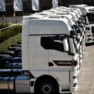 Комфортні рейси Європою — нові вантажівки, офіційне працевлаштування