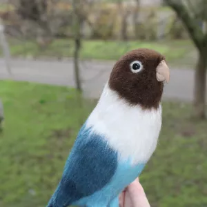 Папуга войлочний нерозлучник іграшка валяна з шерсті інтерєрний попугай птах сувенір валяні іграшки