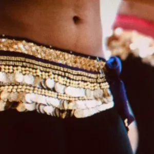 Групові Фітнес Тренування у форматі Східного Танцю! Харків Центр, вулиця Григорія Сковороди 61, та Площа Конституції 21.