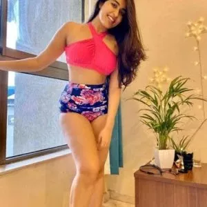 Call Girls in Mukherjee Nagar Delhi ncr) 9718440226 Welcome To Vi