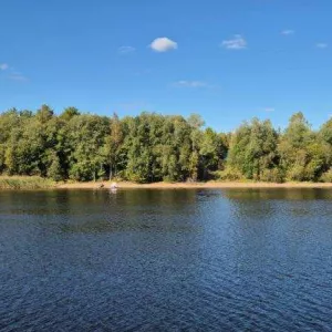 Продам участок 25 соток на первой линии Свири: тишина, природа и статусное место