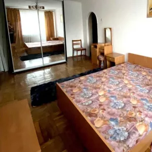 Сдам 1- ком. Ильфа и Петрова / Левитана. Таирова.