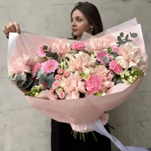 Flori proaspete și cadouri perfecte, livrate la domiciliu