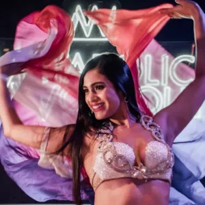 Східні Танці. Харків. Центр. Тренування у фітнес режимі. Персонально. Групи подруг. Загальні групи у різних спорт клубах.