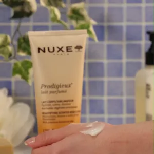 Nuxe – Prodigieux Beautifying Scented Body Lotion