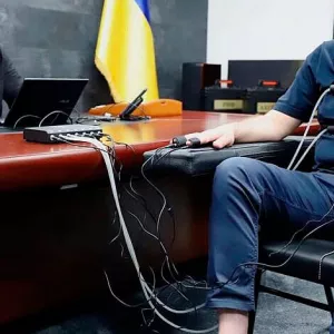 Профессиональная инструментальная детекция лжи: тест на детекторе лжи