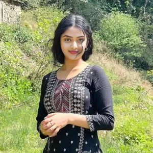 Call Girls In Delhi Pitampura 9999833992 Escorts ...