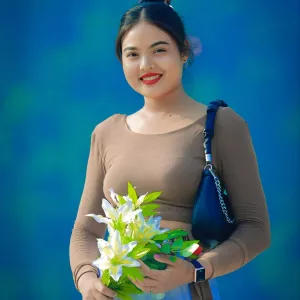 Call girls In Shalimar Bagh Delhi ❄️9999833992❄️ Escorts Service