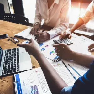 Разработка AI-решений под бизнес: ассистенты, платформы, боты