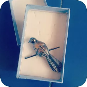 Пересмешник — брошь для интриганов, стратегов и ценителей мира Game of Thrones