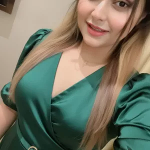 Call Girls In The Palms Town & Country Club - Resort (Sushant Lok I) 9999275279 Escort Service