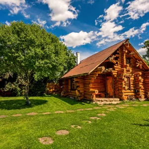 Помощник по хозяйству